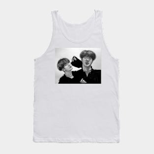 MOTS ON:E 2seok Tank Top